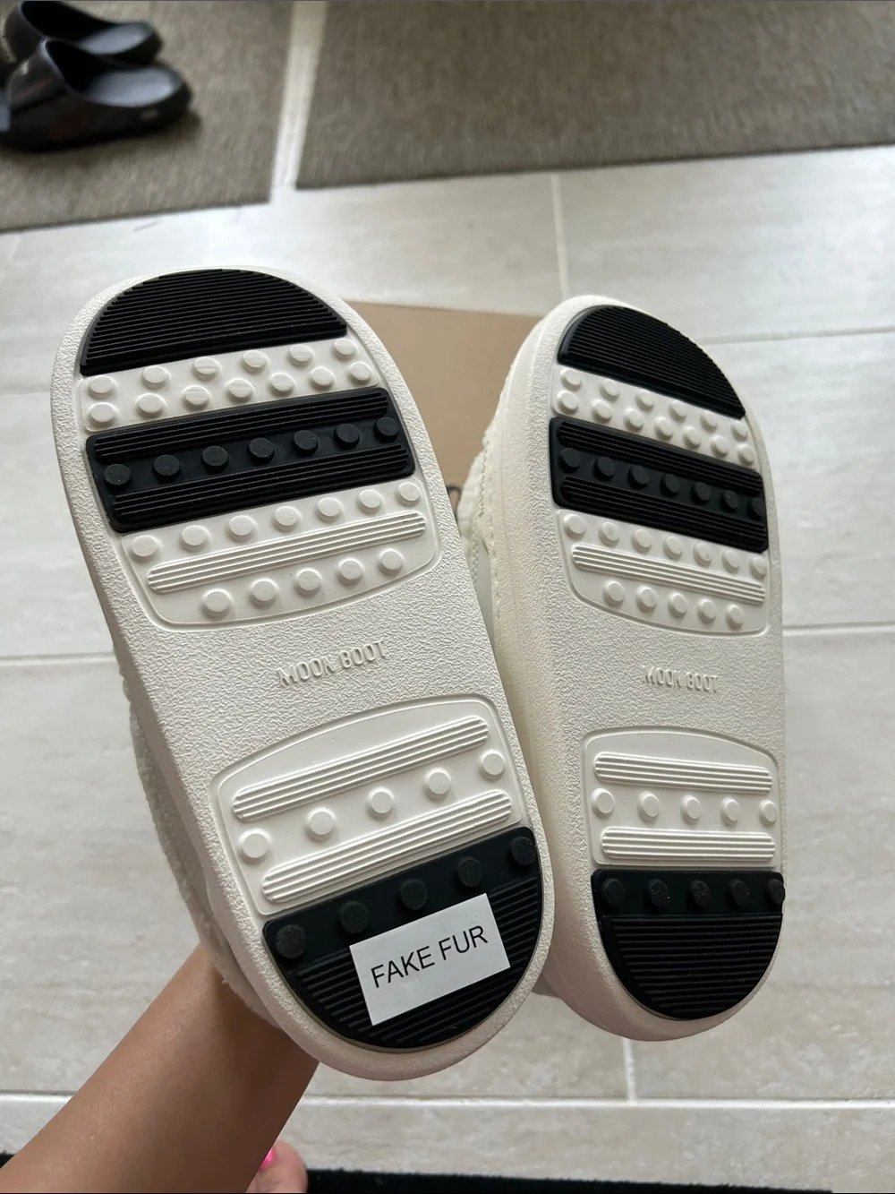 Moon boot soft booties. US 6-7